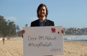 Crowdfunding Liquidity Lockup Compared Jody Lightfoot on Manly Beach as Common Grace ask PM Tony Abbott to #acceptthegift of solar for Kirribilli House