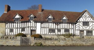 Velocity Banking: Real Math Mary Arden's House / Farm - Wilmcote - Palmer's Farmhouse